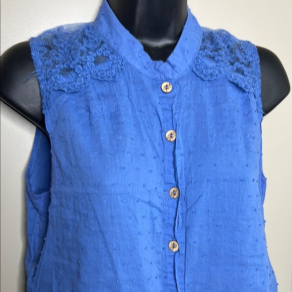 Blue Sleeveless Women's Top - Picture 2 of 11